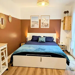  Séjour chez l'habitant Chambre/studio Douillet En Rez-de -jardin France